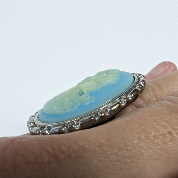 VTG CHUNKY CAMEO RING - Picture 2 of 6
